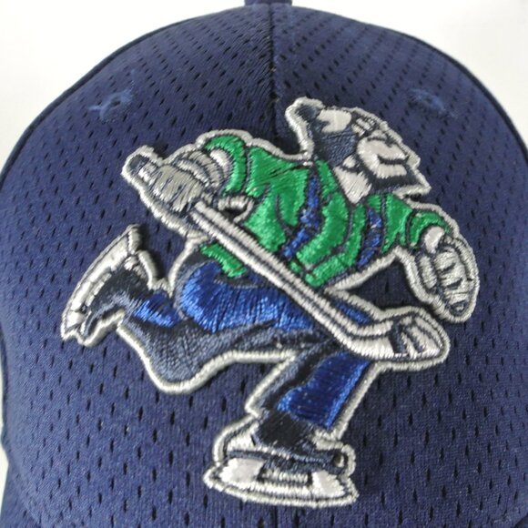 VANCOUVER CANUCKS Johnny Canuck NHL Hockey Snapback Cap Hat NWT - Picture 3 of 8